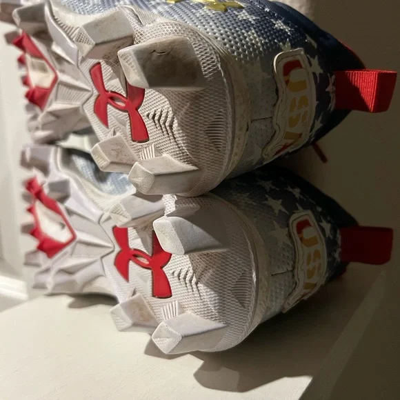 Under Armour Kids' Spotlight Franchise USA Football Cleats 3025856 100 Size 4.5Y - Picture 10 of 11